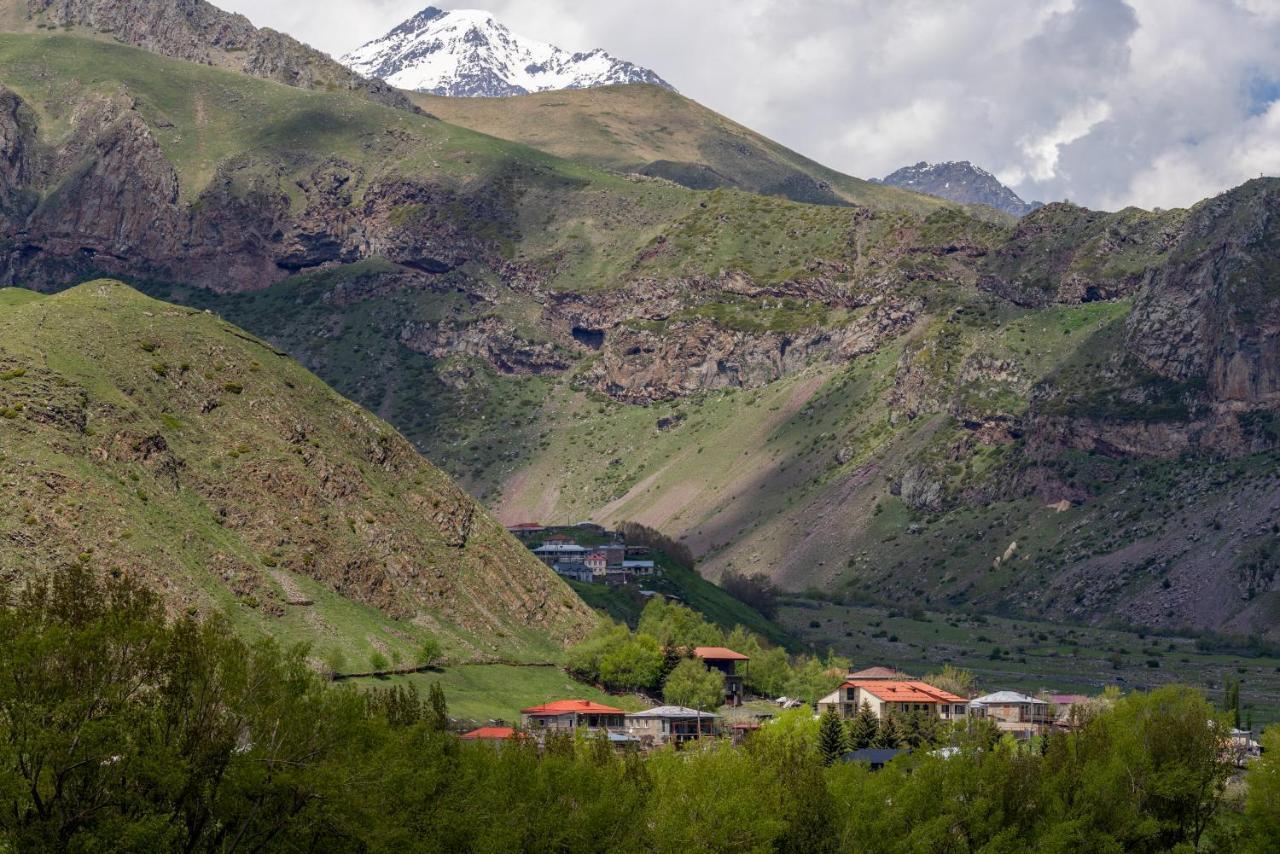 Gp Rooms Kazbegi Exteriör bild